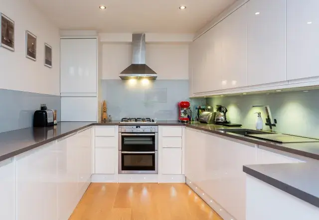 Bromells Road, holiday home in Clapham, London