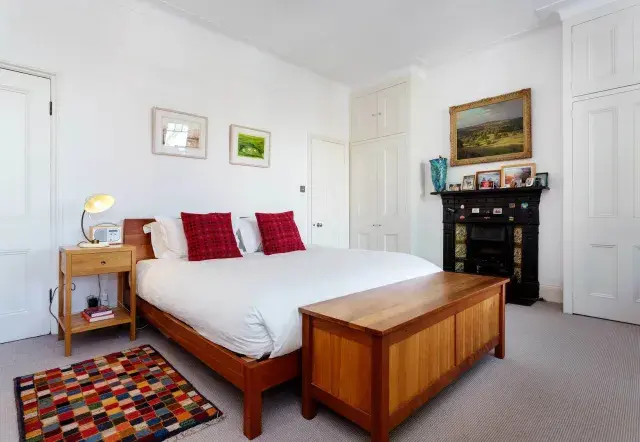 Thornton Avenue, holiday home in Chiswick, London