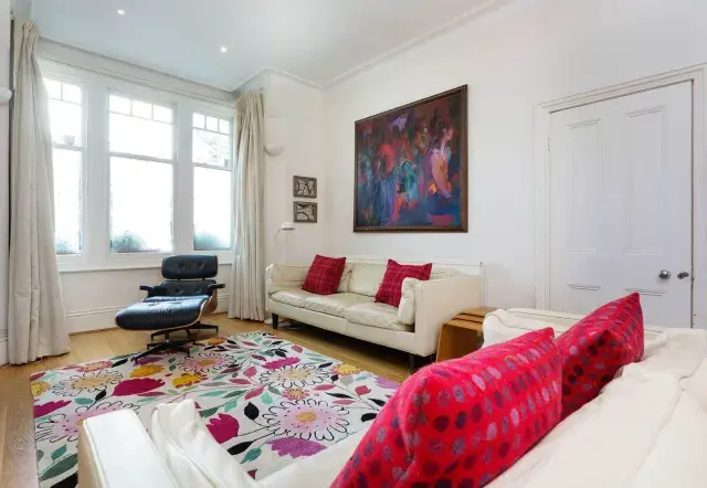 Thornton Avenue, holiday home in Chiswick, London