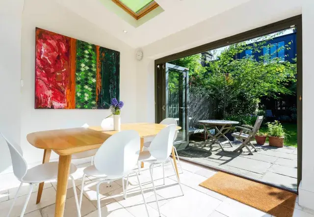 Thornton Avenue, holiday home in Chiswick, London