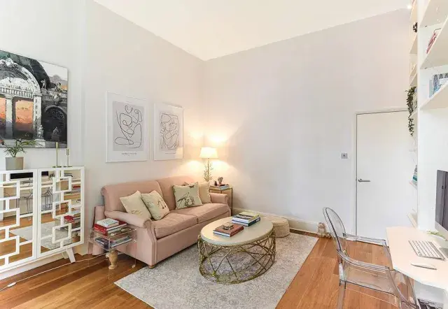 Evelyn Gardens, holiday home in Kensington, London