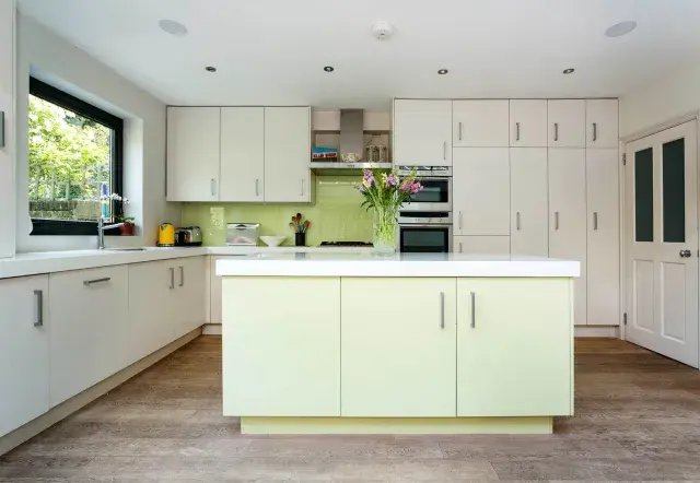 Elfort Road, holiday home in Highbury, London