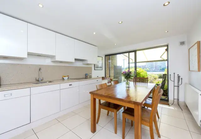 Carrara Wharf, holiday home in Fulham, London