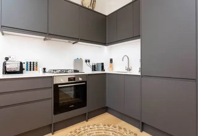 Sisters Avenue, holiday home in Clapham, London