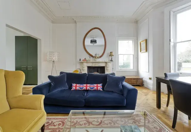 Kings Road, holiday home in Richmond, London