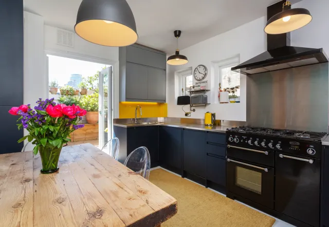 Winders Road, holiday home in Battersea, London