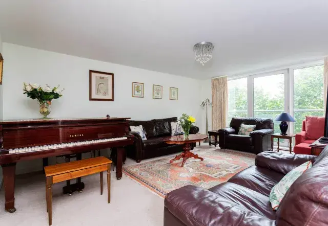 Warwick Road II, holiday home in Kensington, London