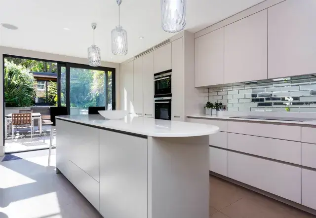 Rowfant Road, holiday home in London