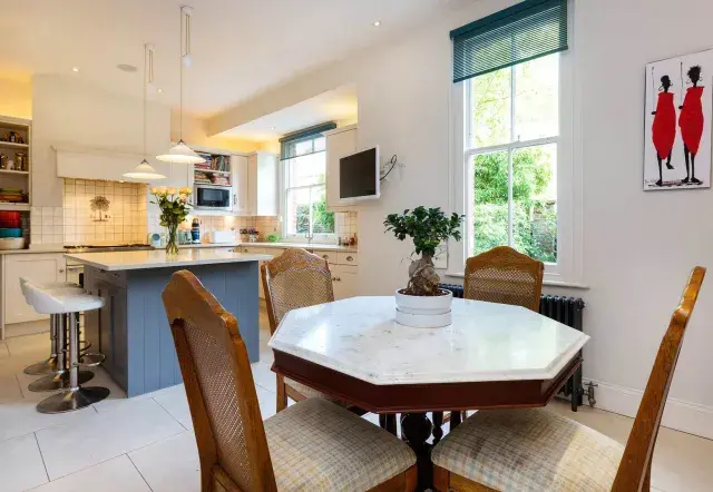 Oxford Gardens, holiday home in Notting Hill, London