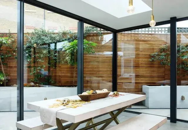 Elms Crescent, holiday home in Clapham, London