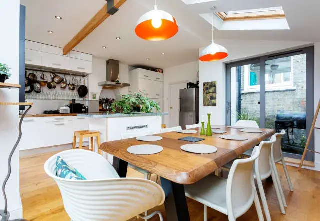 Bouverie Road, holiday home in London