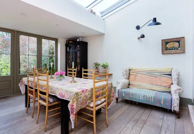 Gatcombe Road, holiday home in London