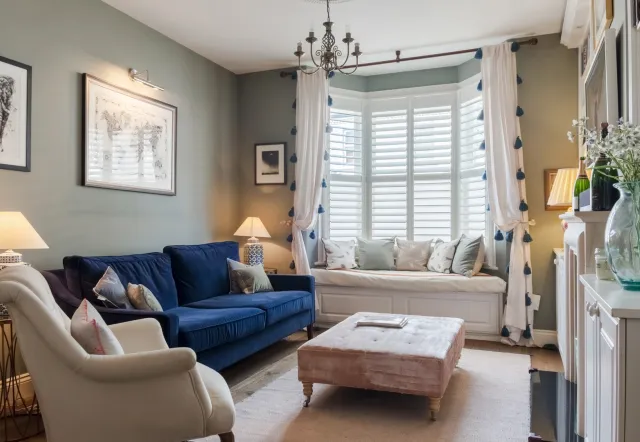 Rowena Crescent, holiday home in Battersea, London