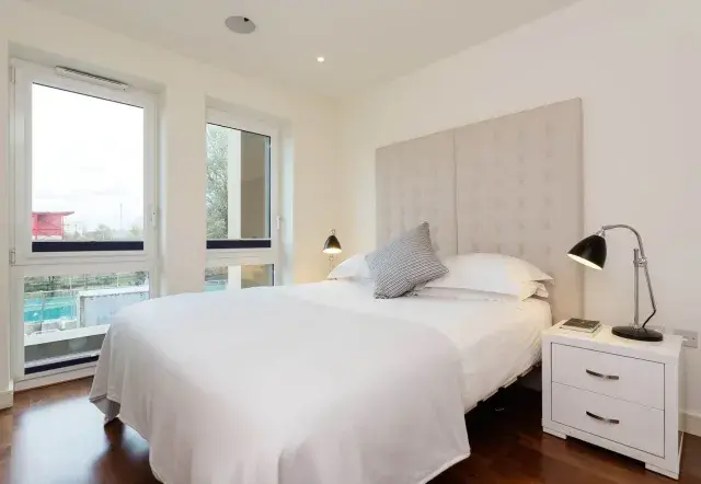Enterprise Way, holiday home in Wandsworth, London