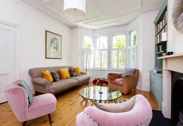 First Avenue, holiday home in London