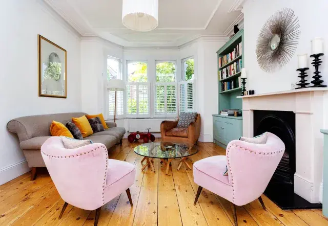 First Avenue, holiday home in London