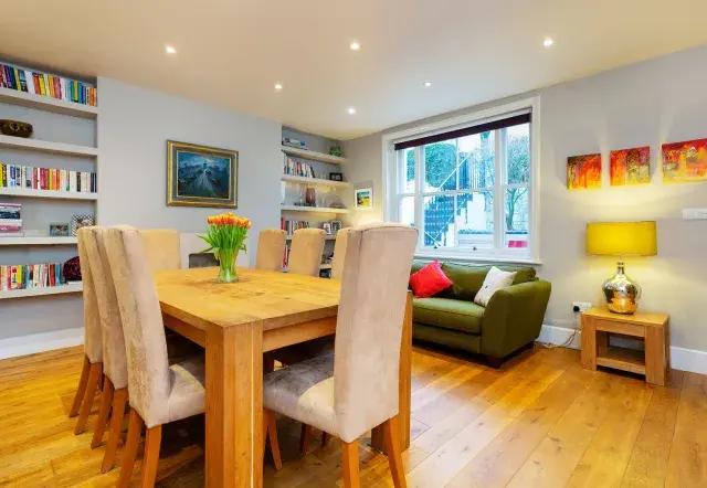 Oval Road, holiday home in Primrose Hill, London