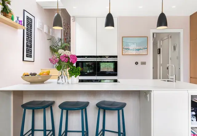 Fairbridge Road, holiday home in London