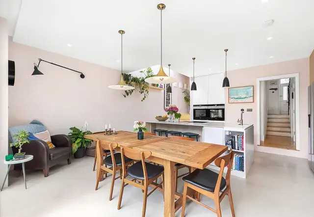 Fairbridge Road, holiday home in London