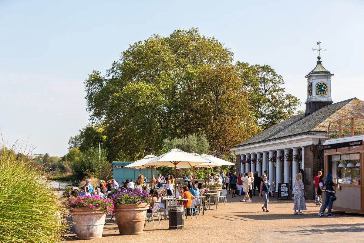 Knightsbridge guide image