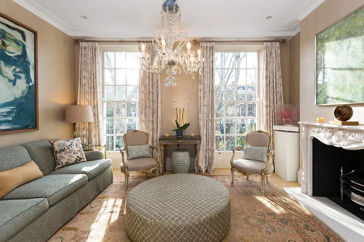 Pembroke Square, holiday home in Kensington, London