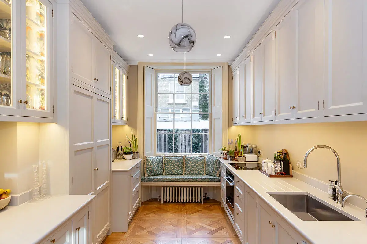 Pembroke Square, holiday home in Kensington, London