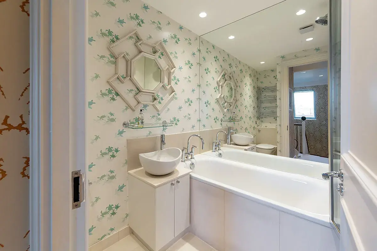 Pembroke Square, holiday home in Kensington, London