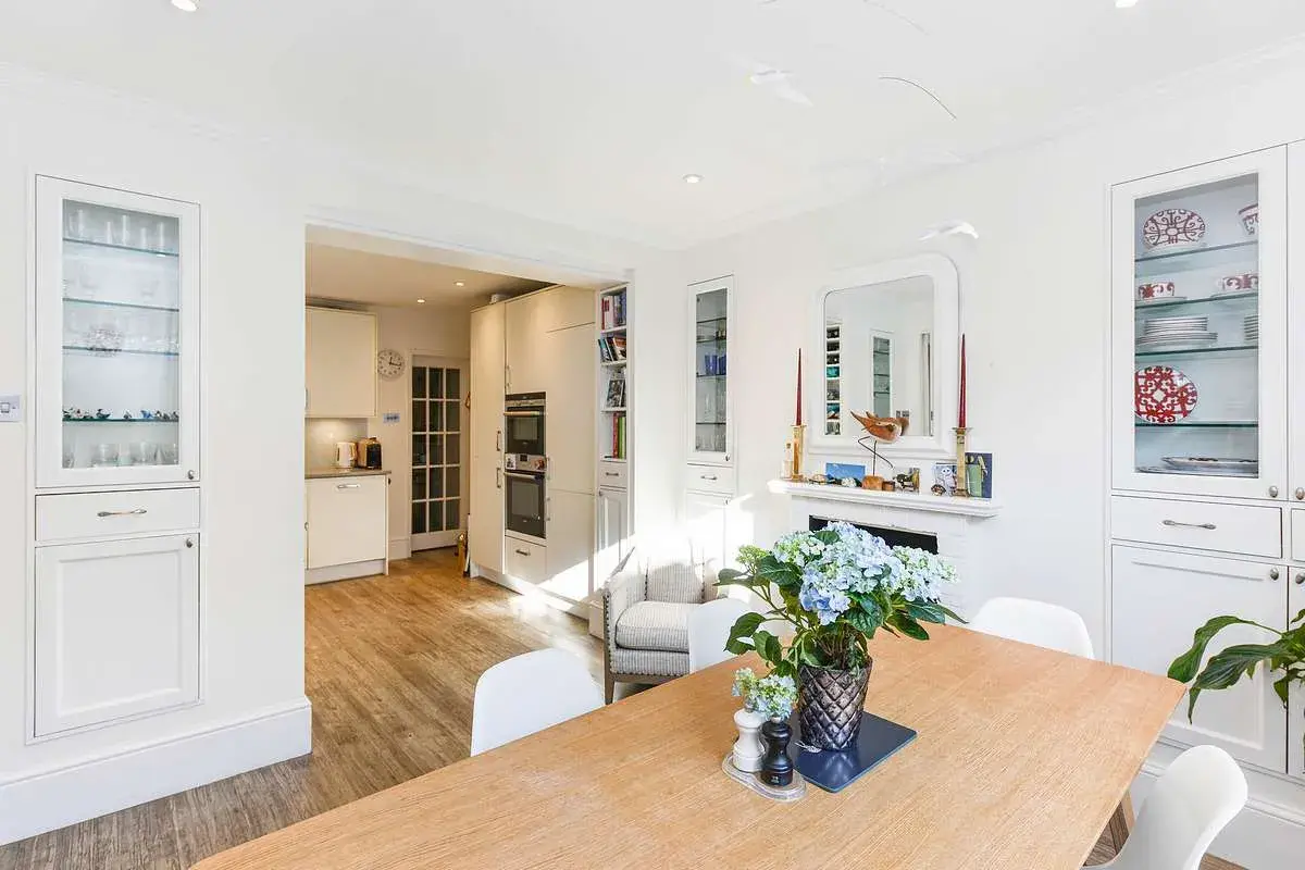 Peel Street, holiday home in Kensington, London