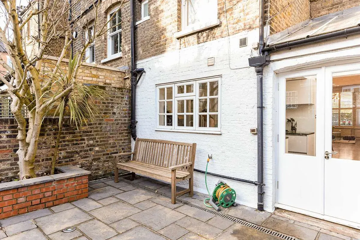 Hamilton Gardens, holiday home in St Johns Wood, London