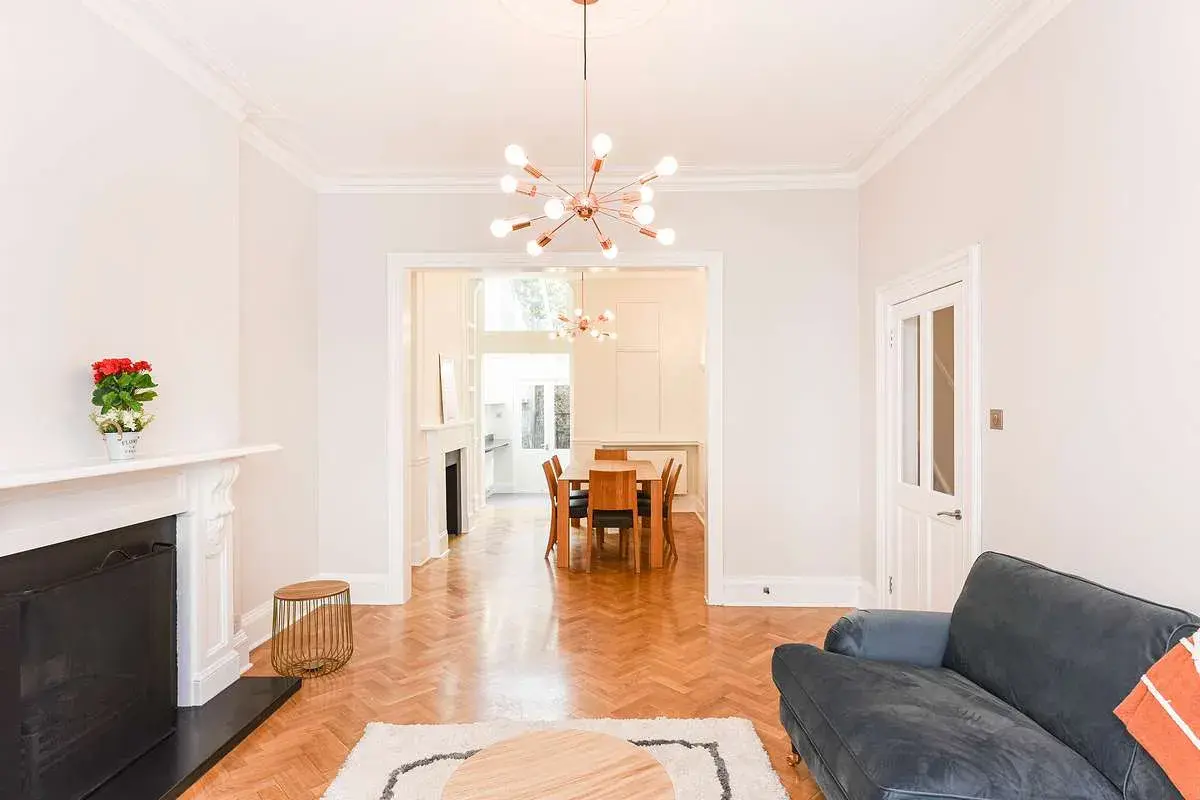 Hamilton Gardens, holiday home in St Johns Wood, London