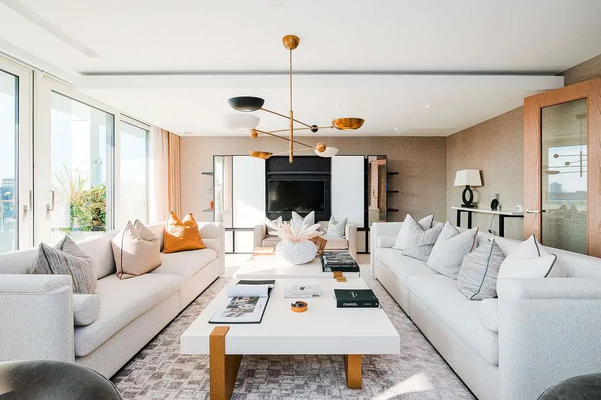 Riverside Penthouse, holiday home in Borough, London