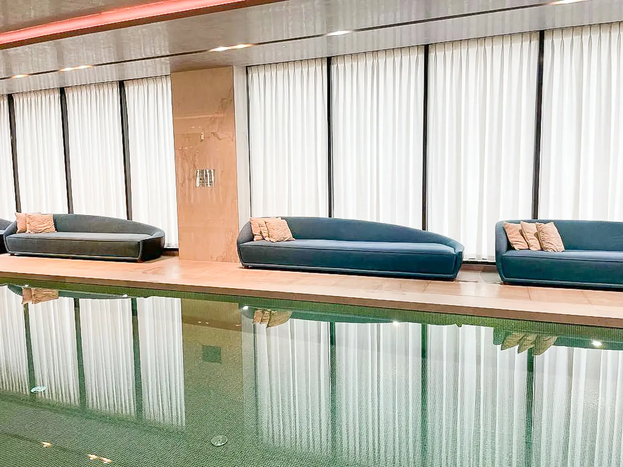 Riverside Penthouse, holiday home in Borough, London