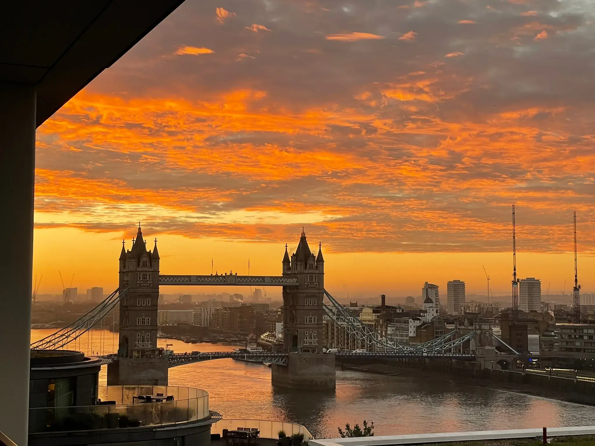 Riverside Penthouse, holiday home in Borough, London