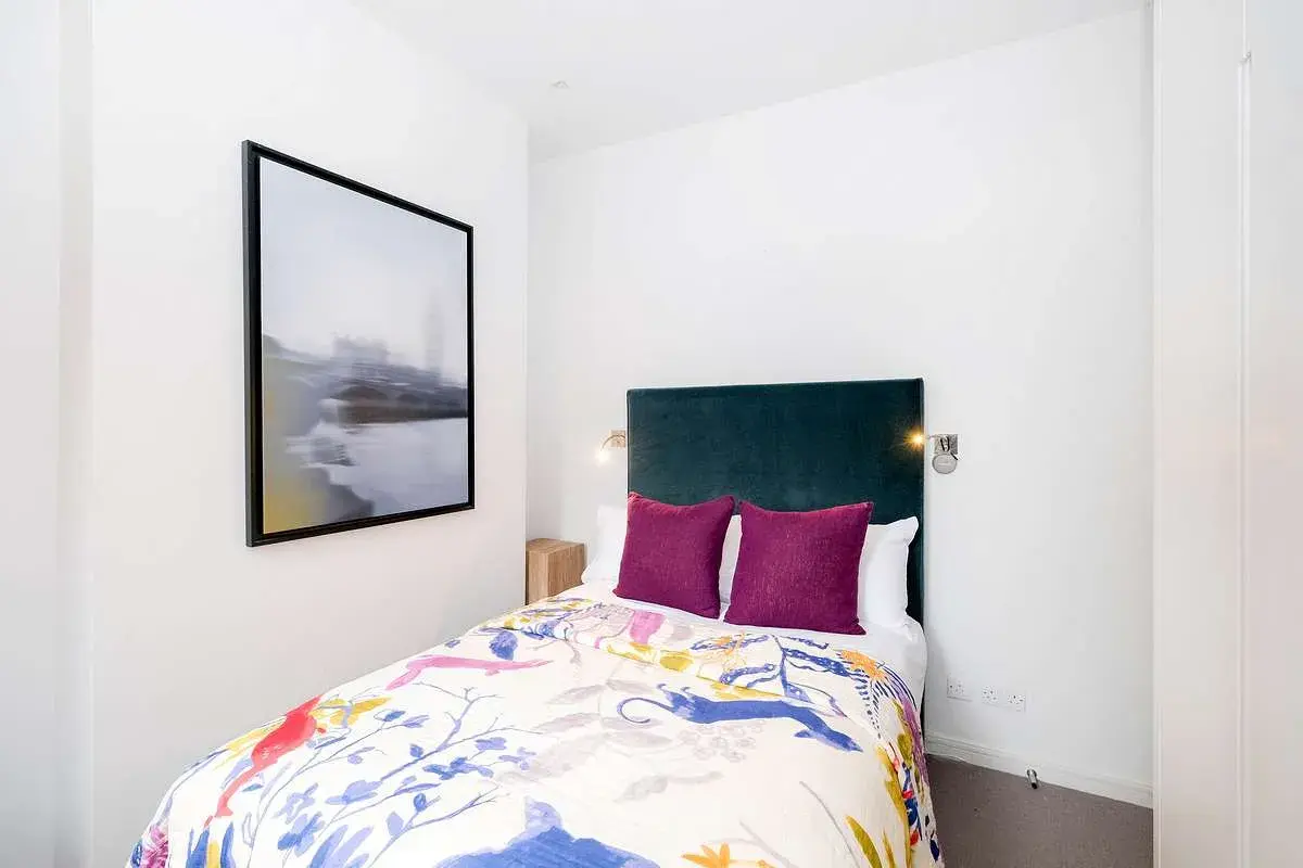 Rush Hill Road, holiday home in Clapham, London