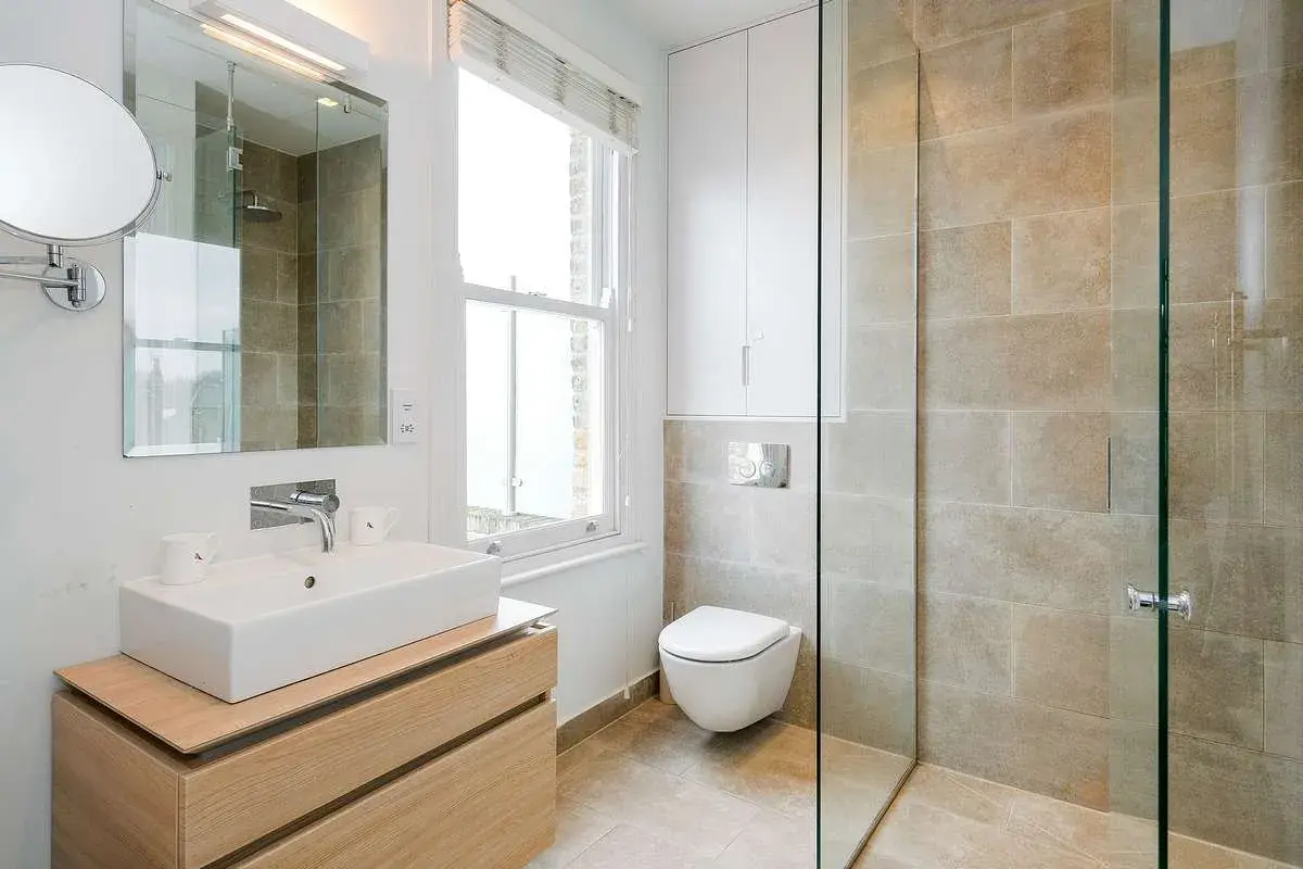 Rush Hill Road, holiday home in Clapham, London