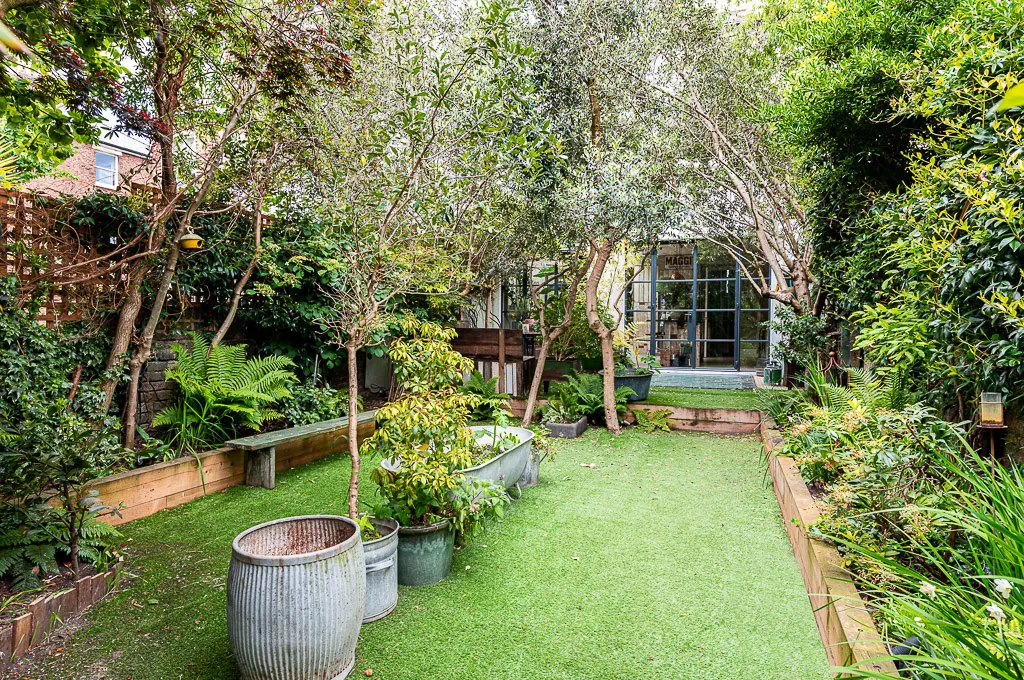 Dalgarno Gardens, holiday home in Kensington, London