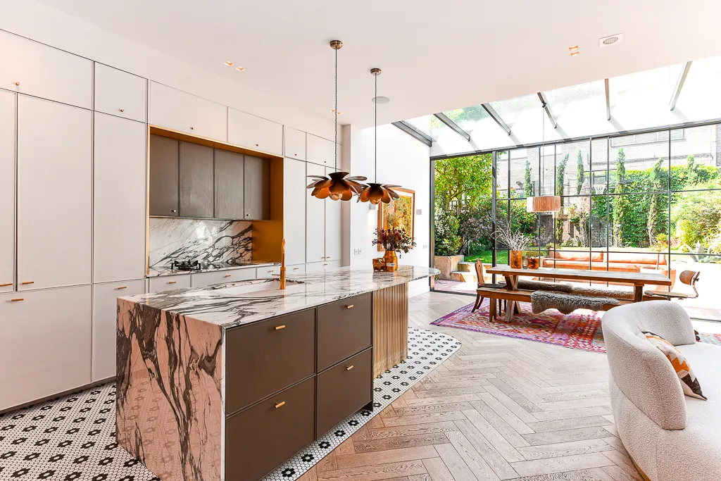 Hadley Gardens, holiday home in Chiswick, London