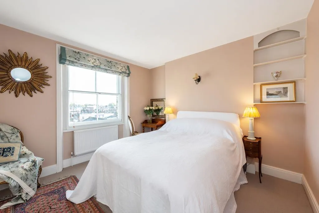 Campden Hill Gardens, holiday apartment in Notting Hill, London