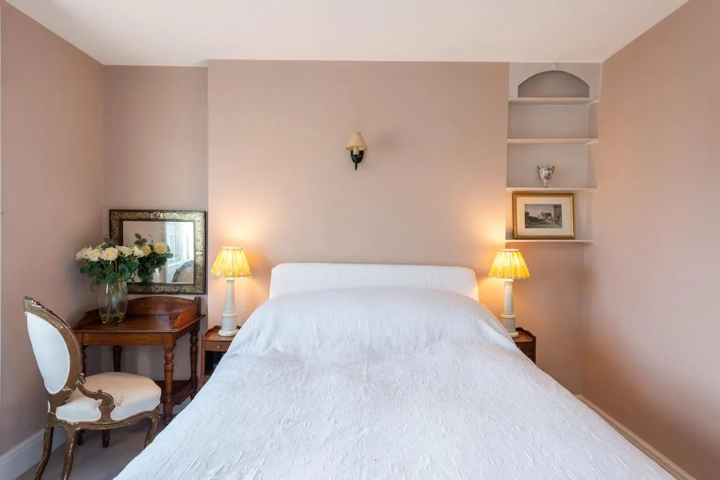 Campden Hill Gardens, holiday apartment in Notting Hill, London