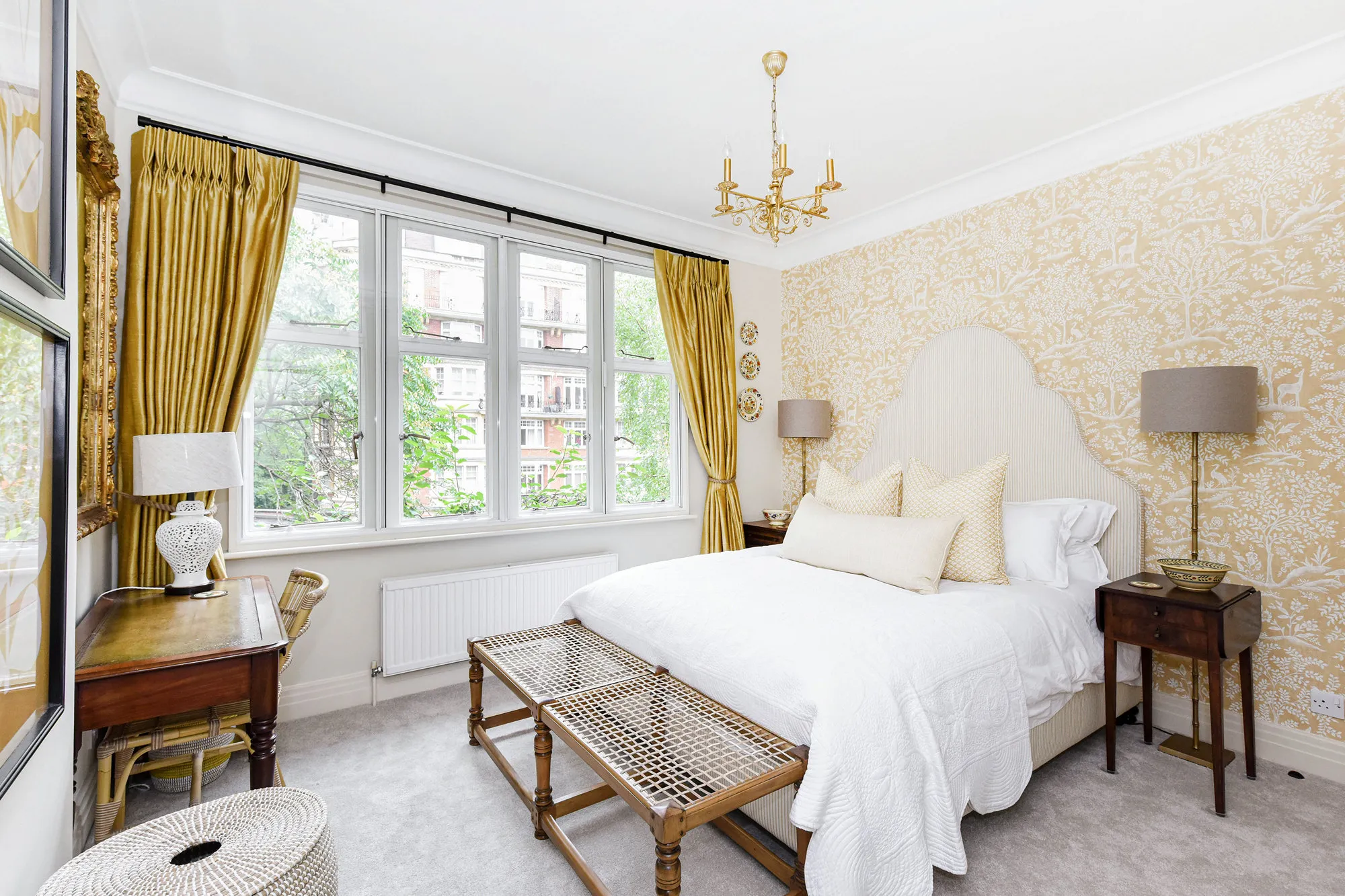 Kensington Gardens, holiday apartment in Kensington, London