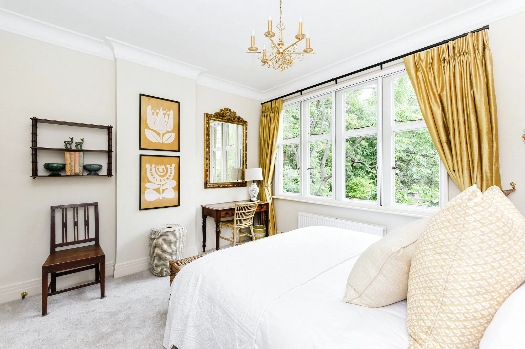 Kensington Gardens, holiday apartment in Kensington, London