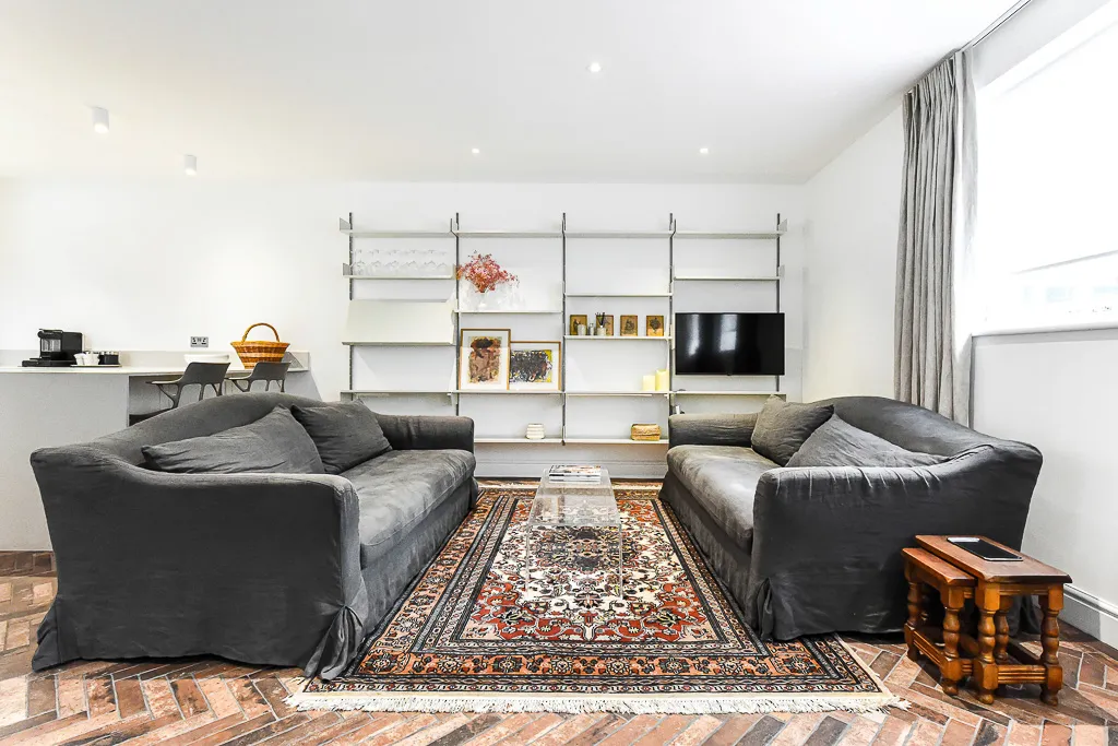 Albert Mews II, holiday mews in Kensington, London