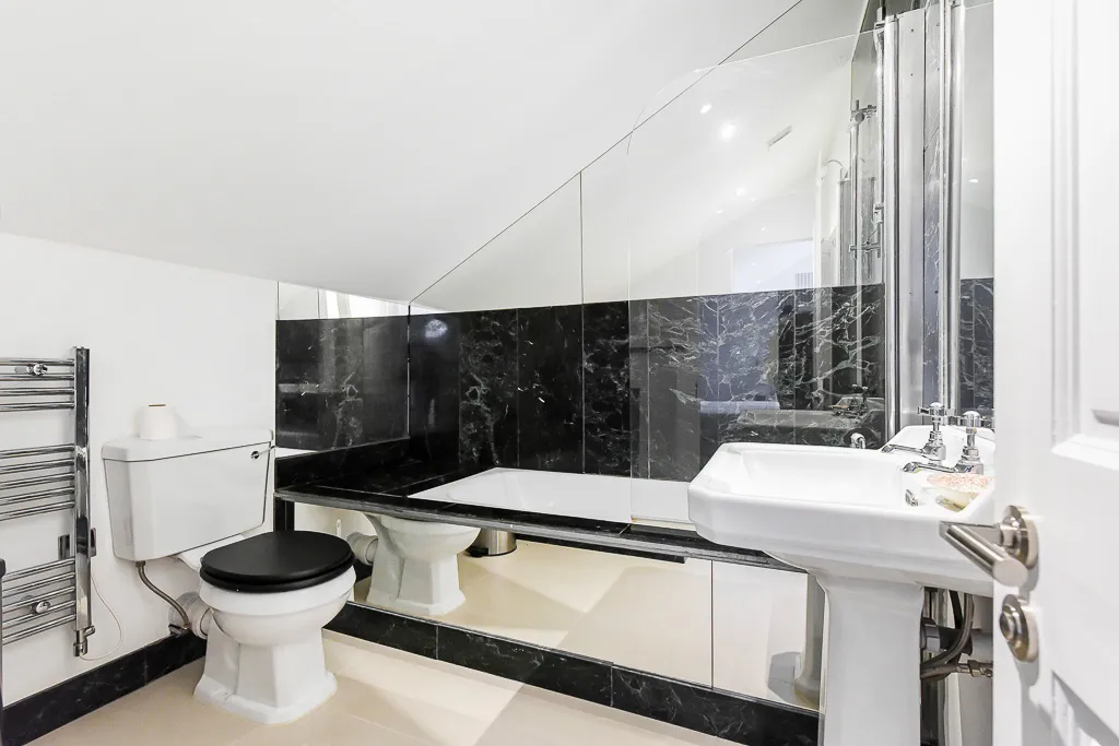 Albert Mews II, holiday mews in Kensington, London