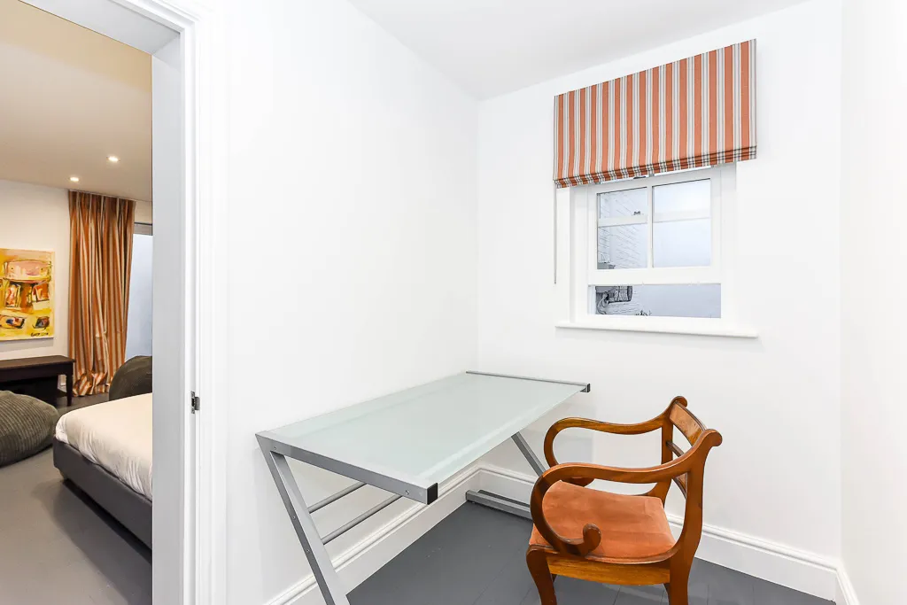 Albert Mews II, holiday mews in Kensington, London