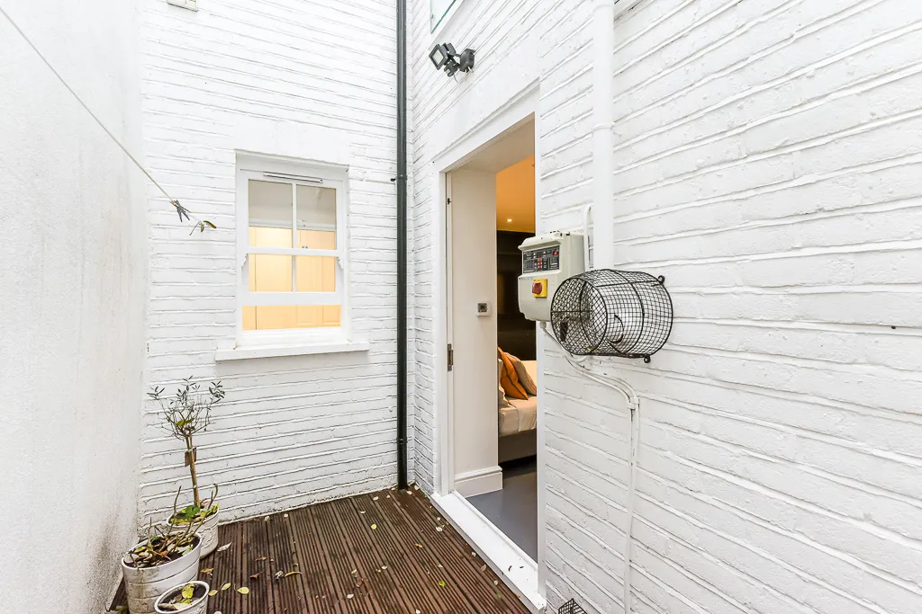 Albert Mews II, holiday mews in Kensington, London