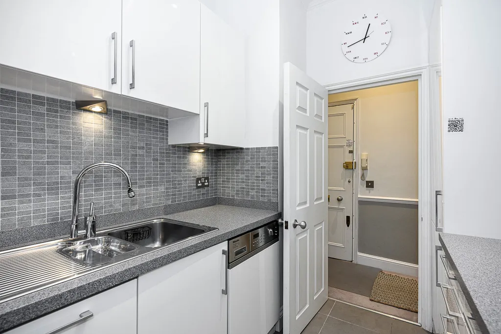 Kensington Court, holiday apartment in Kensington, London