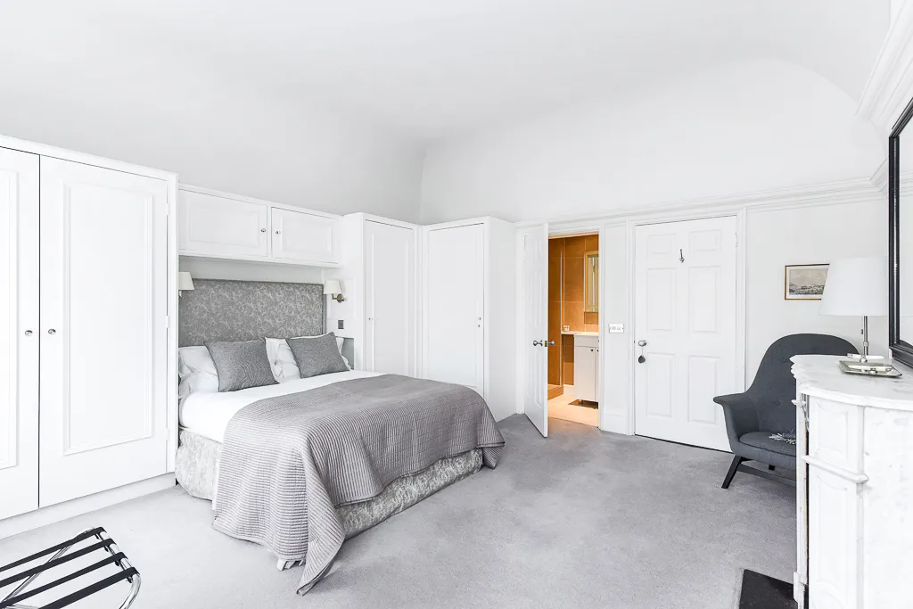 Kensington Court, holiday apartment in Kensington, London