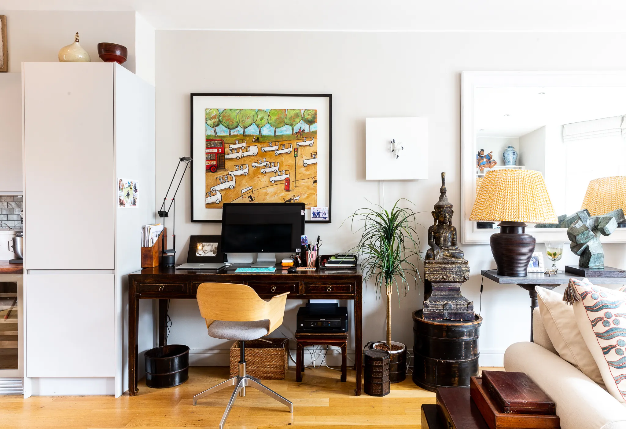 Portobello Road, holiday apartment in Notting Hill, London