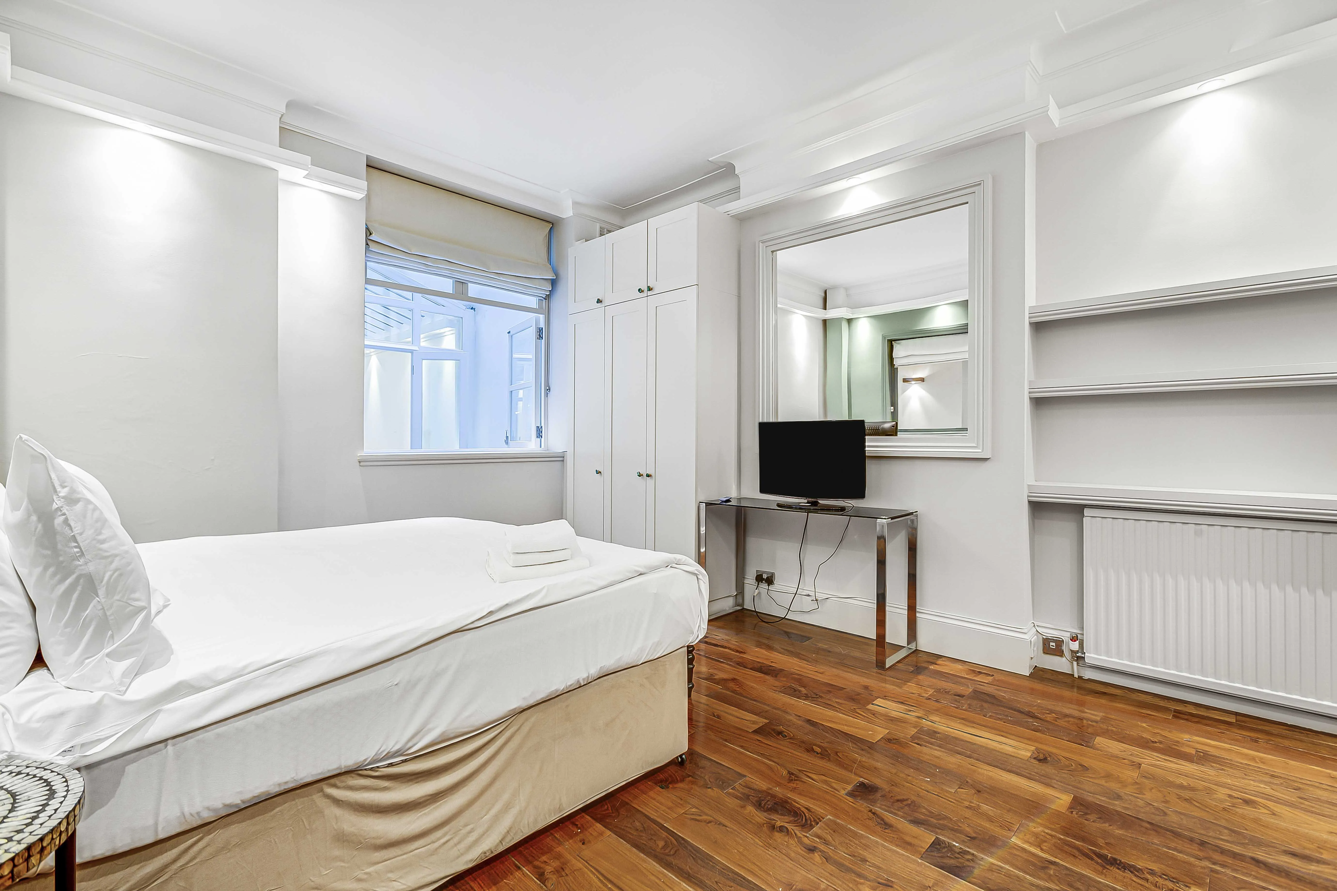 Queens Gate II, holiday apartment in Kensington, London