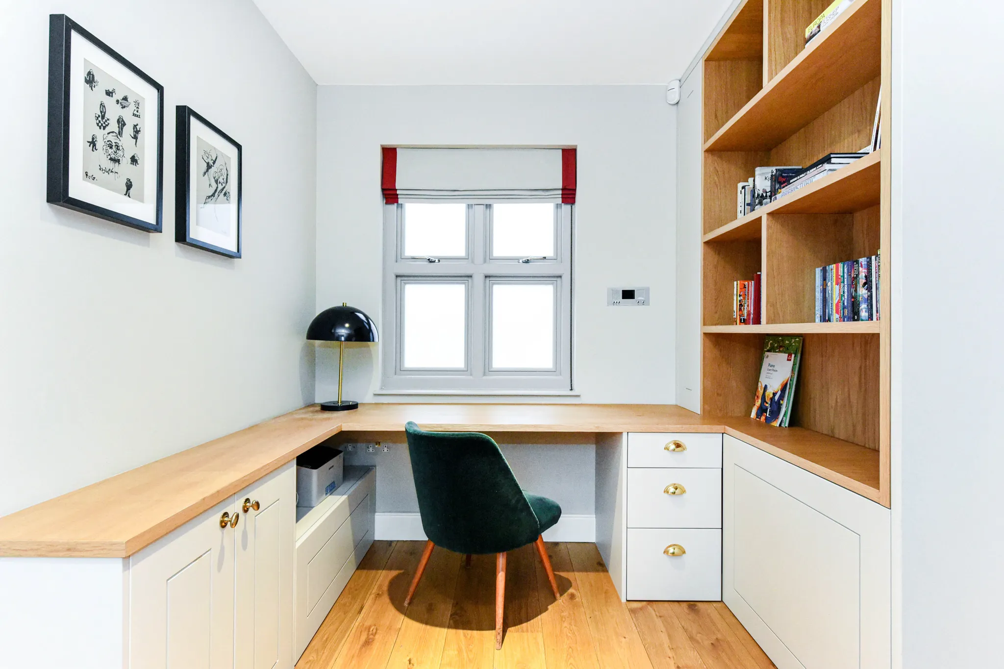 Ladbroke Walk, holiday mews in Holland Park, London